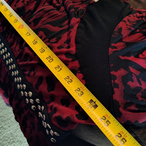 Red Black Fashion Bug 2X Top Metal Accents Leopard Cheetah Print - Picture 15 of 15